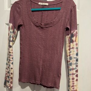 We The Free Mauve Top with Colorful Tie-Dye Sleeves